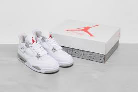 Jordan 4 White oreo