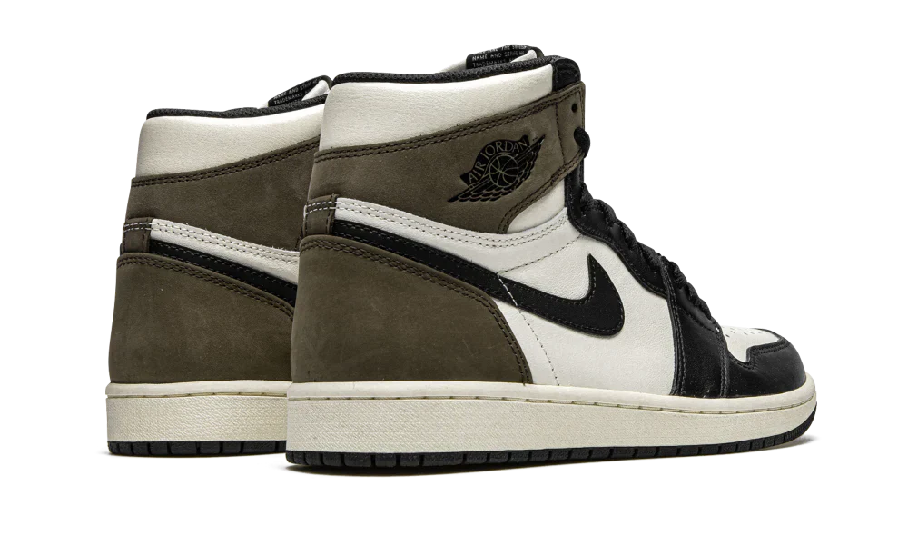 NIKE AIR JORDAN 1 RETRO HIGH MOCHA